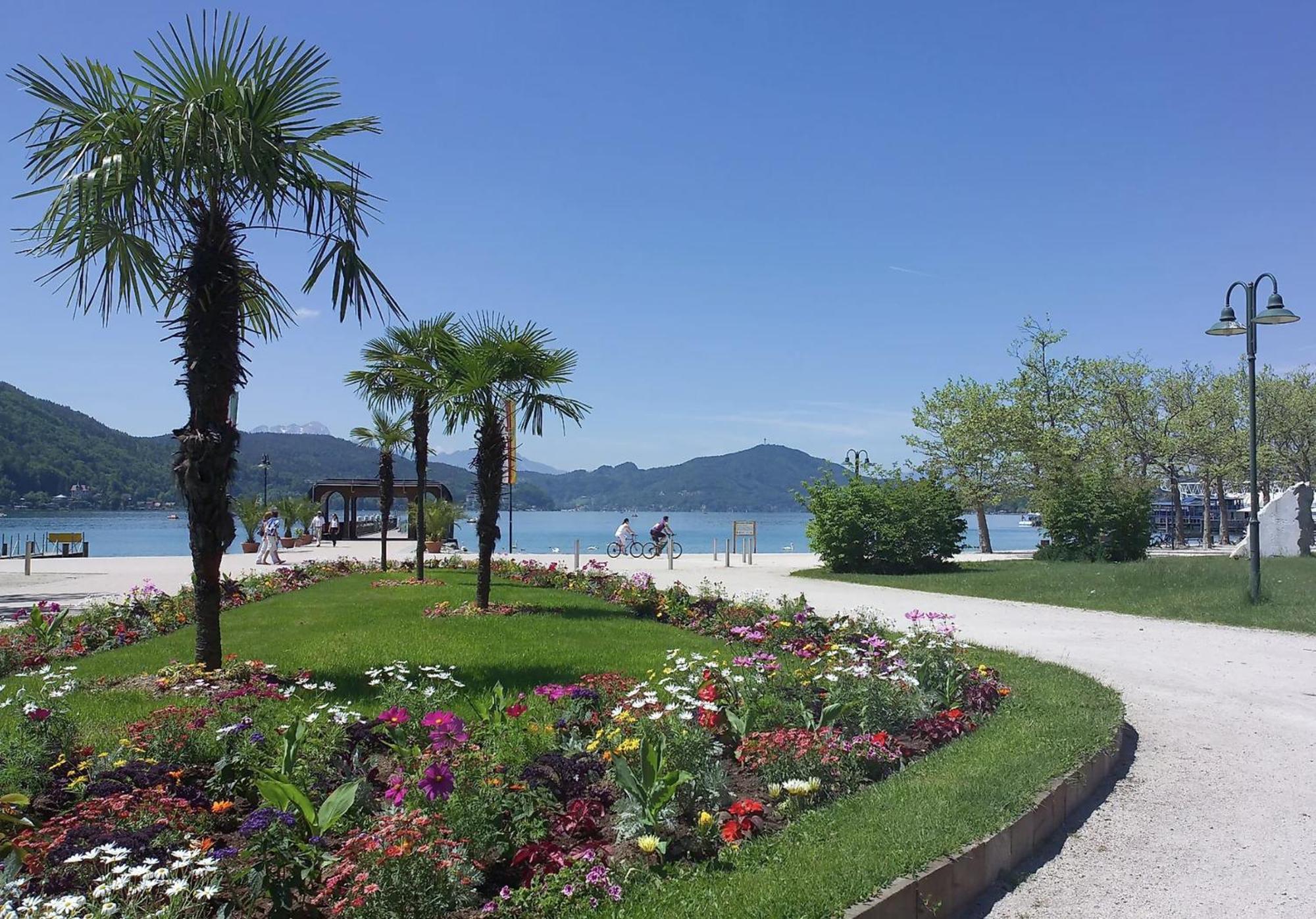 Cityhotel Am Domplatz Self-Checkin Klagenfurt am Woerthersee Exterior foto
