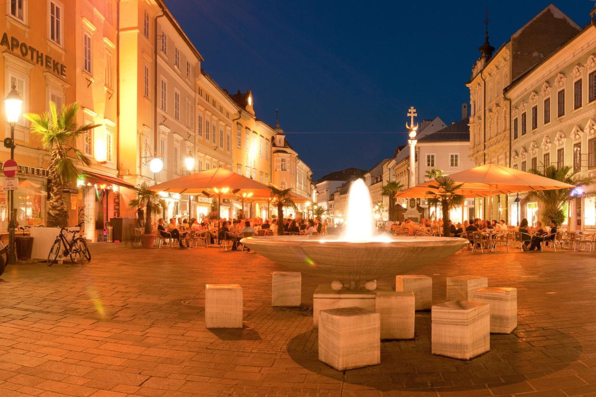 Cityhotel Am Domplatz Self-Checkin Klagenfurt am Woerthersee Exterior foto
